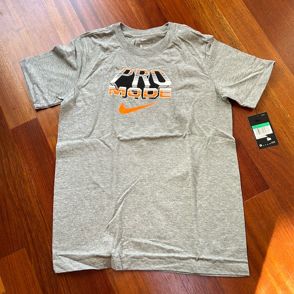 NWT Boys Nike T Shirt